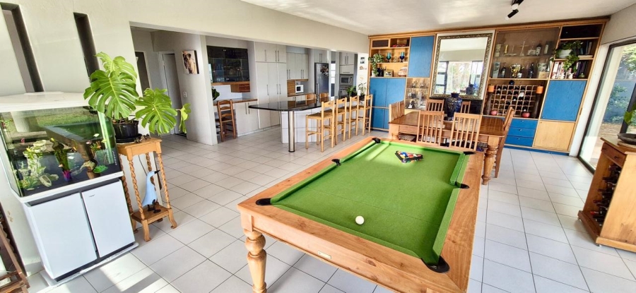 4 Bedroom Property for Sale in Van Riebeeckstrand Western Cape